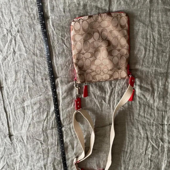 Coach Crossbody Bag - Picture 4 of 4